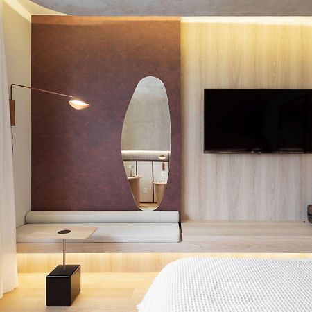 Qoya Hotel Curitiba, Curio Collection By Hilton Luaran gambar A room at the hotel