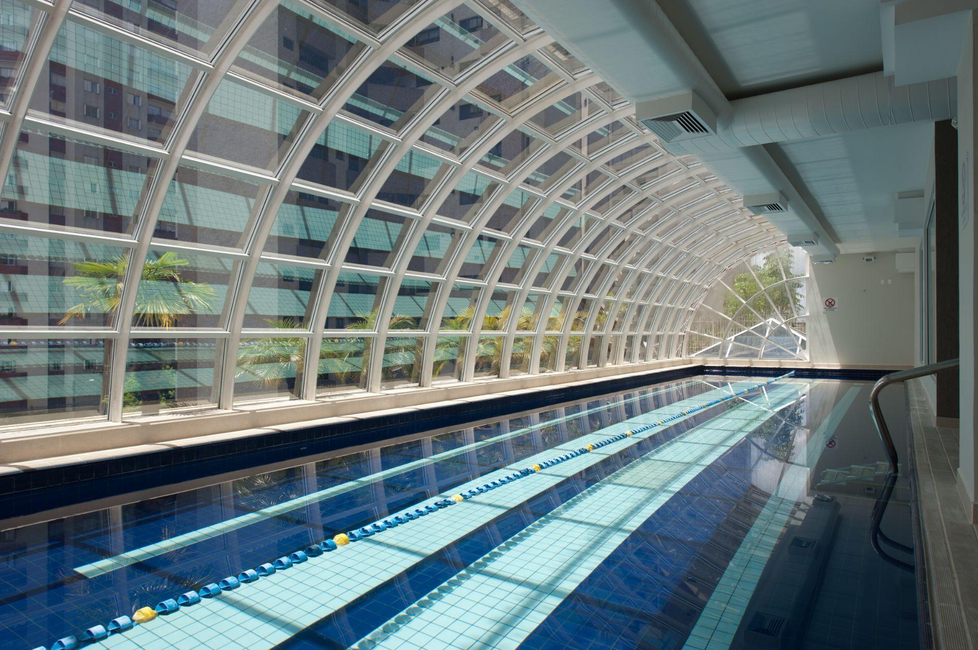 Qoya Hotel Curitiba, Curio Collection By Hilton Luaran gambar The swimming pool